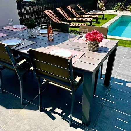 Superbe Neuve+ Piscine En Provence Villa