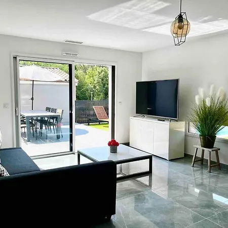 Superbe Neuve+ Piscine En Provence Villa *